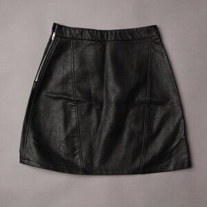 🍋3 for $20🍋 ZARA Black High Waist Faux Leather Mini Skirt Size XS